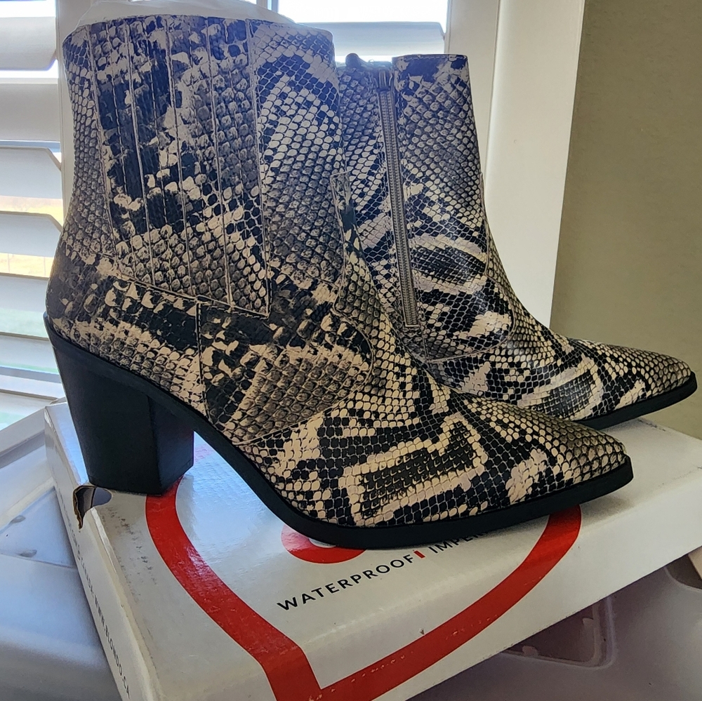 Blondo Tan/Cream and Black Snake Bootie